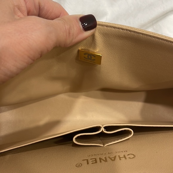 Chanel - Picture 4 of 5